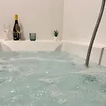 Panorama Schlossberg & Jacuzzi Апартаменты *