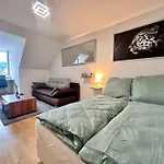 Апартаменты Panorama Schlossberg & Jacuzzi