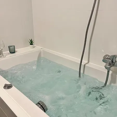Panorama Schlossberg & Jacuzzi شقة *
