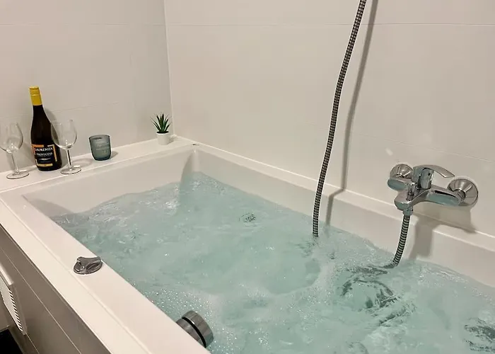 Panorama Schlossberg & Jacuzzi Apartamento *